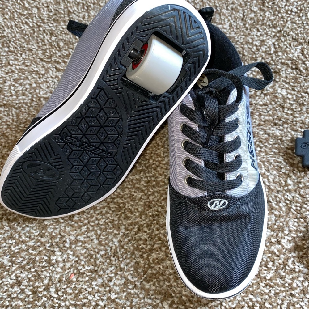 Heelys - Picture 2 of 2
